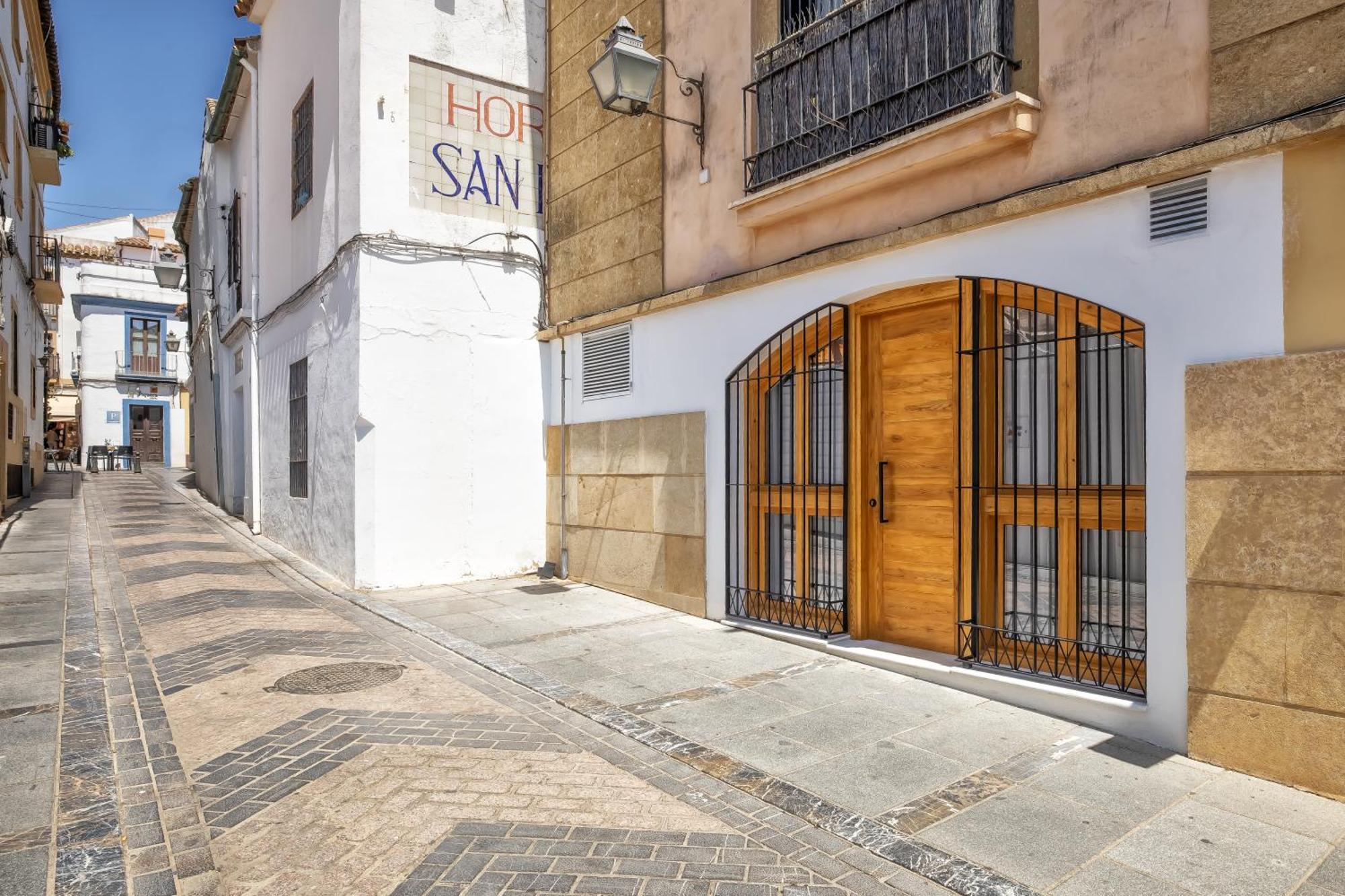 Loftmezquita & Parking - Centro Historico Kordoba Bagian luar foto